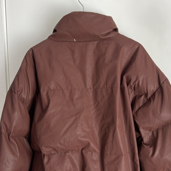 SET ACTIVE Oversized Puffer Jacket in Coco Brown - XS - Picture 6 of 9